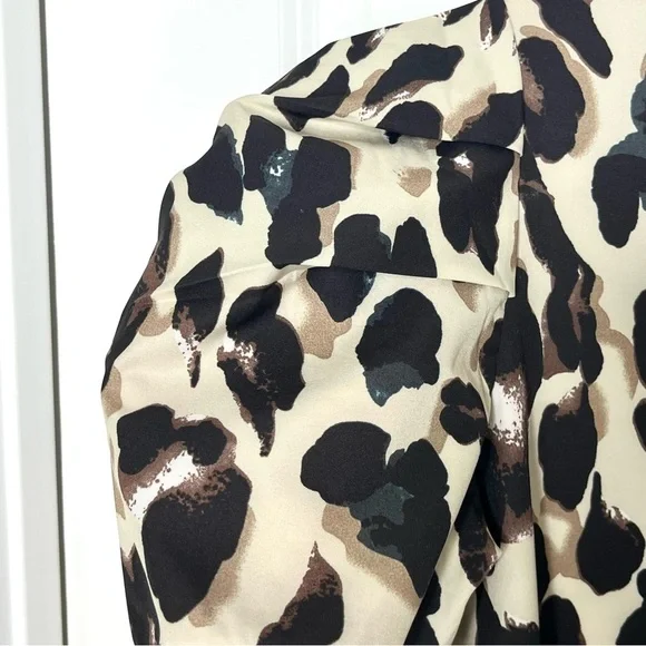 Beautiful Leopard Balloon Sleeve Blouse - Size M - Picture 3 of 6